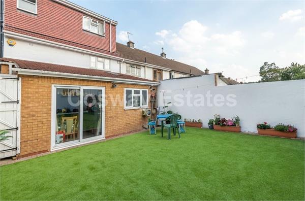 Fairmead Crescent, Edgware